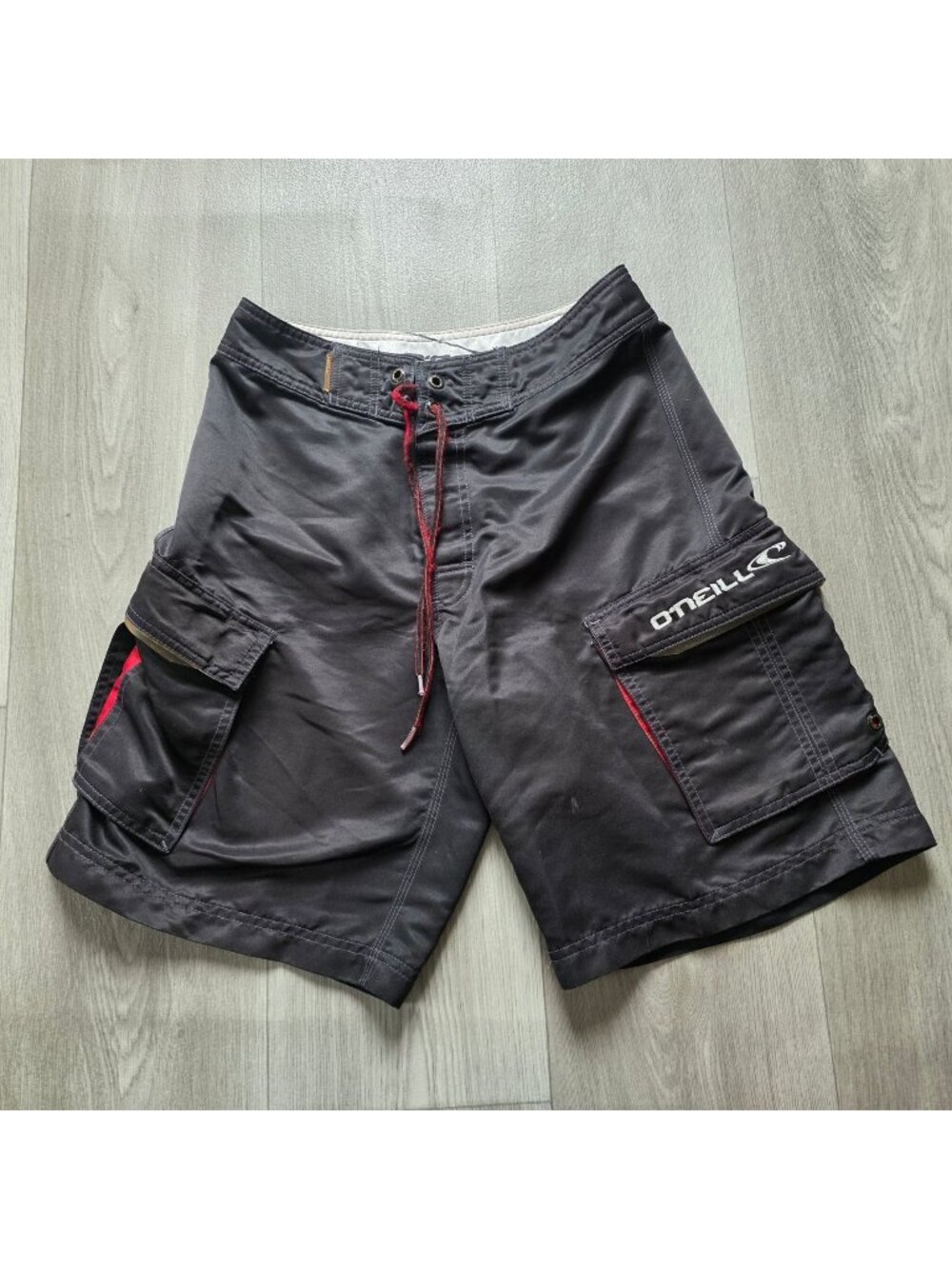 ONeill Mens Black Board Shorts Cargo Pockets Red Accents Size 34